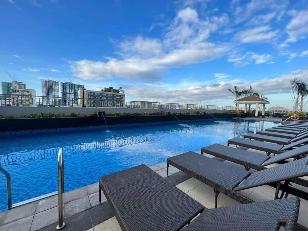 Coast Stay By J 40Th Floor Penthouse Маніла Екстер'єр фото