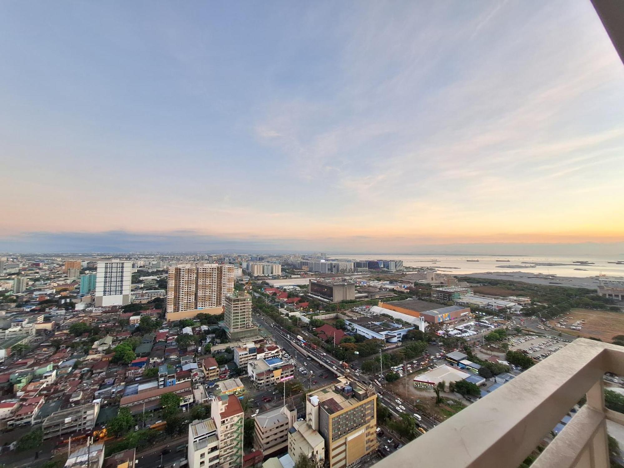 Coast Stay By J 40Th Floor Penthouse Маніла Екстер'єр фото